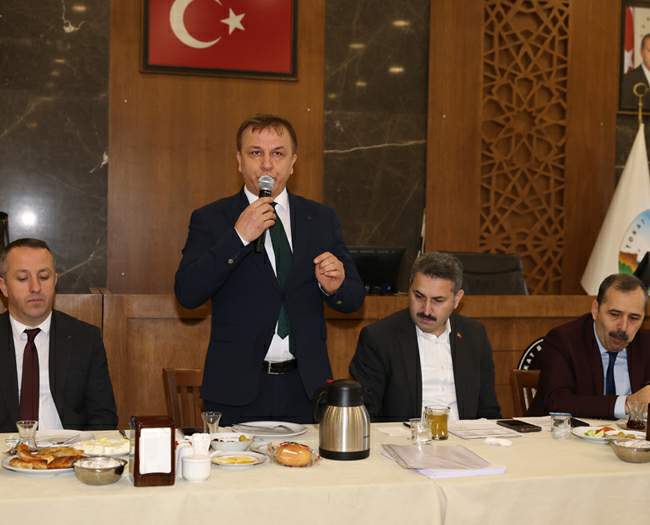 Başkan Eroğlu’ndan işçi personele yüzde 60 zam müjdesi