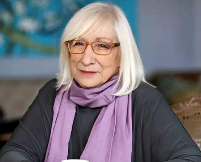 Ünlü yazar hayatını kaybetti