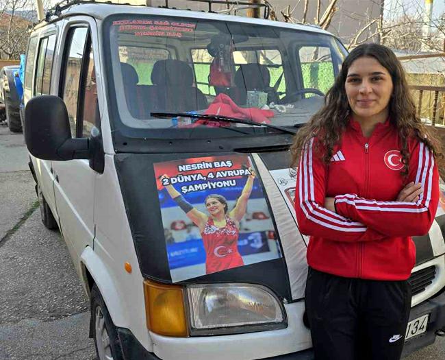 Şampiyon Milli Güreşçi Nesrin Baş’a Tokat’ta coşkulu karşılama