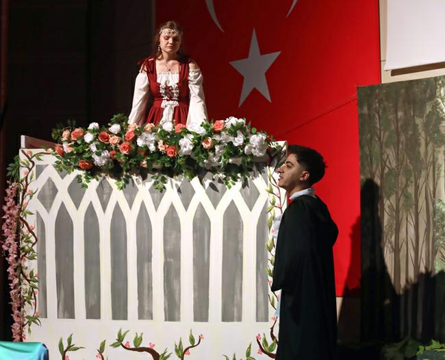TOGÜ Öğrencileri “Shakespeare” oyun seçkileriyle büyüledi
