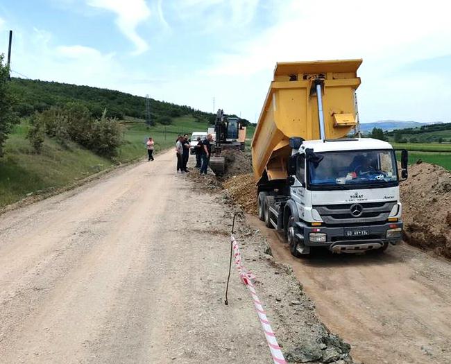 Almus’ta grup yolların bakım ve onarım çalışması tamamlandı
