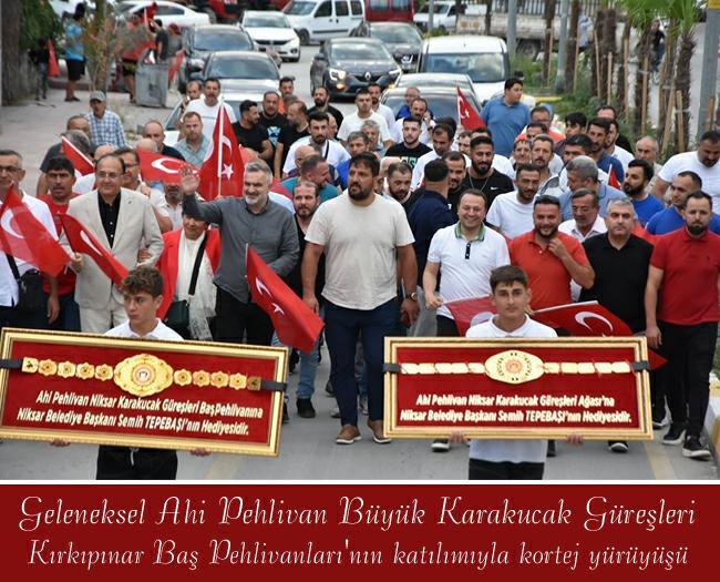 Niksar’da, Pehlivanlar Er Meydanı’na çıktı!