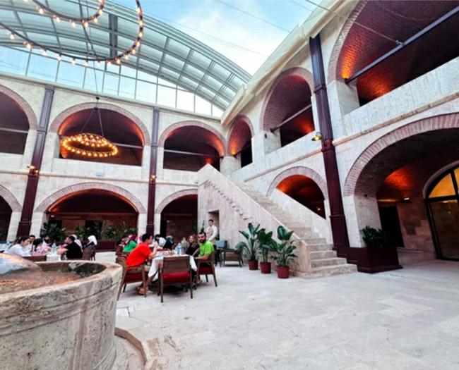 Deveciler Hanı, “Silk Road Museum Hotel” adı ile turizme kazandırılıyor
