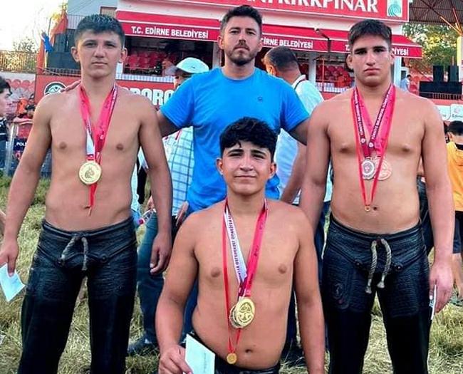 Zile, “Şampiyon Kırkpınar Pehlivanları”nı karşıladı