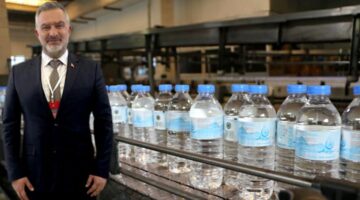 Niksar Ayvaz Su Fabrikası’nda üretim tüm hızıyla devam ediyor