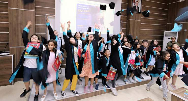 TOGÜ’de, “2024 Çocuk Üniversitesi Mezuniyet Töreni” gerçekleştirildi