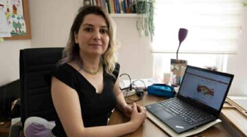 Doç. Dr. Aras, Ankara’da ziyaretlerde bulundu