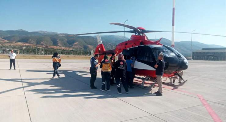 Kalpten rahatsız Yenidoğan, Helikopter ambulans ile Konya’ya sevk edildi