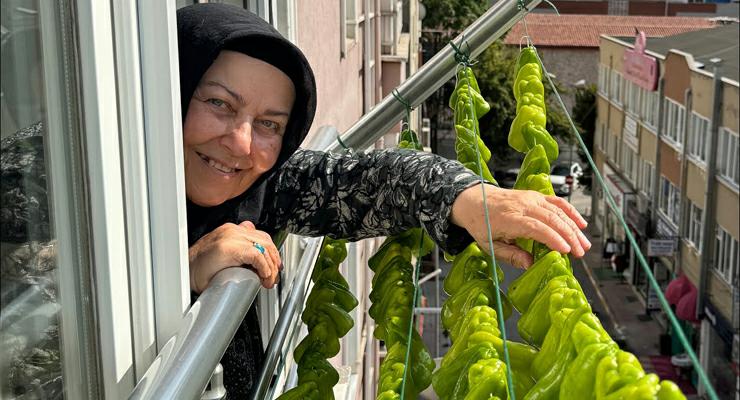 Mufide Teyze’den, Biber kurutmanın püf noktaları!