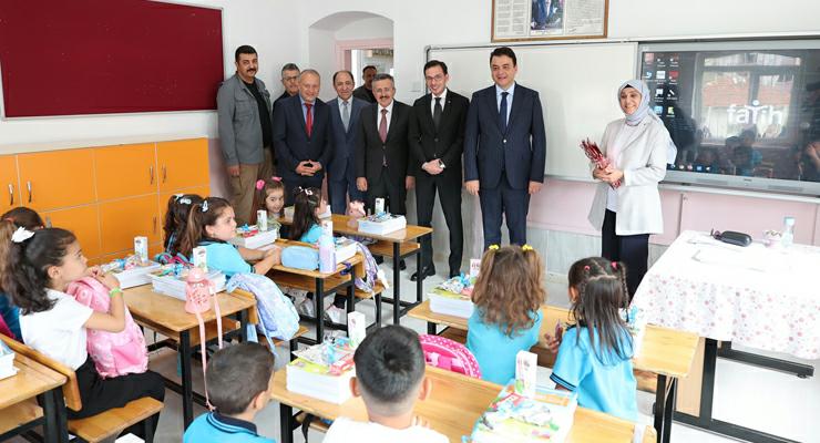 Tokat’ta, İlk ders zili çaldı