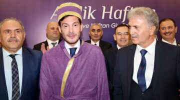 Başkan Mehmet Kemal Yazıcıoğlu kaftan giydi