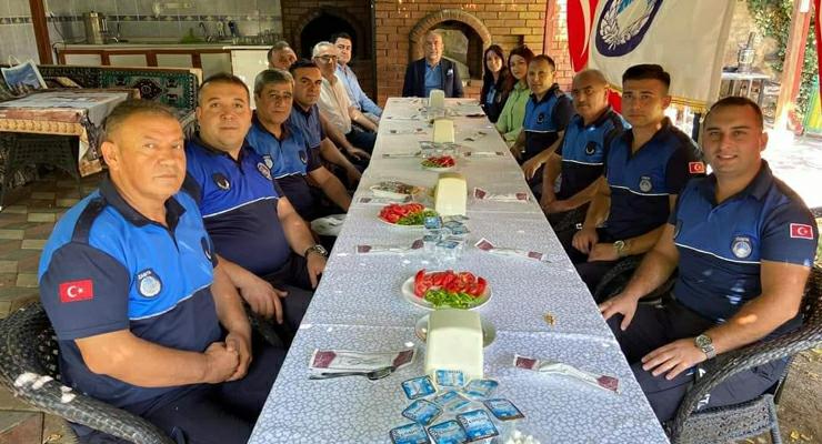 Başkan Sargın, zabıta ekibiyle yemekte buluştu
