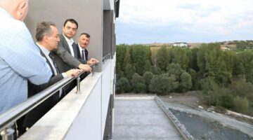 Vali ve Rektör, Sulusaray Fizik Tedavi ve Rehabilitasyon Merkezi’nde