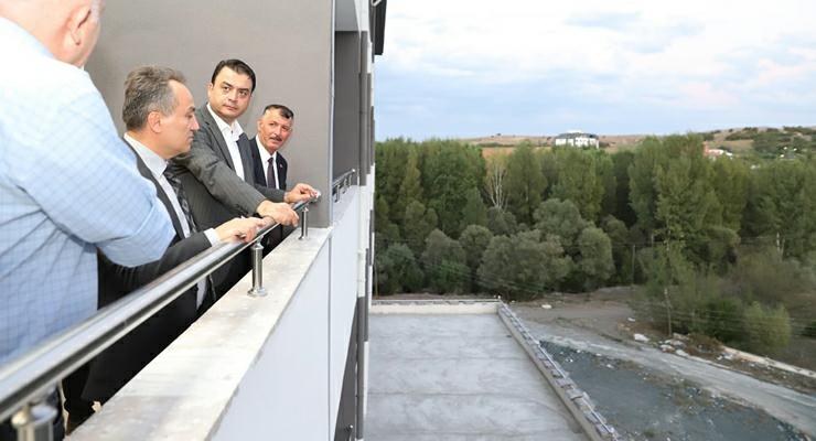 Vali ve Rektör, Sulusaray Fizik Tedavi ve Rehabilitasyon Merkezi’nde