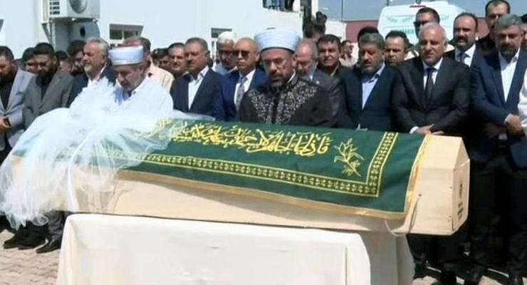 Narin, Gelinliğini giyemeden ebediyete uğurlandı