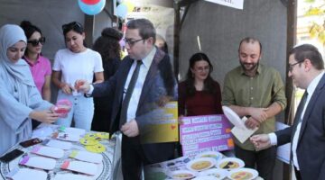 TOGÜ öğrencilerinin düzenlediği “English Fest” etkinliğine katıldı