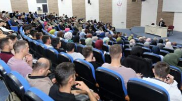 İslami İlimler Fakültesi’nin açılış dersi “Müktesebat Sohbetleri” oldu