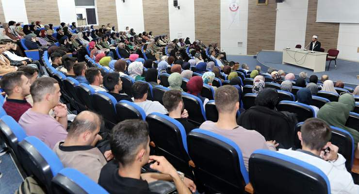 İslami İlimler Fakültesi’nin açılış dersi “Müktesebat Sohbetleri” oldu