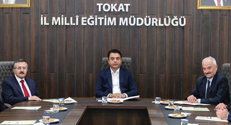 Okullarda sportif faaliyetlerin planlanması için toplantı yapıldı