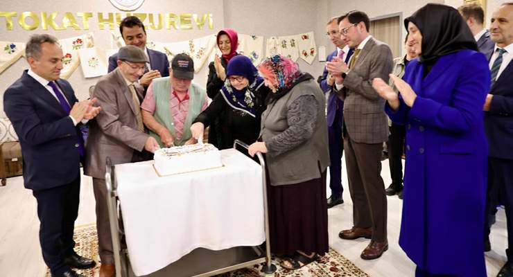 Başkan Yazıcıoğlu, “1 Ekim Dünya Yaşlılar Günü kutlu olsun”
