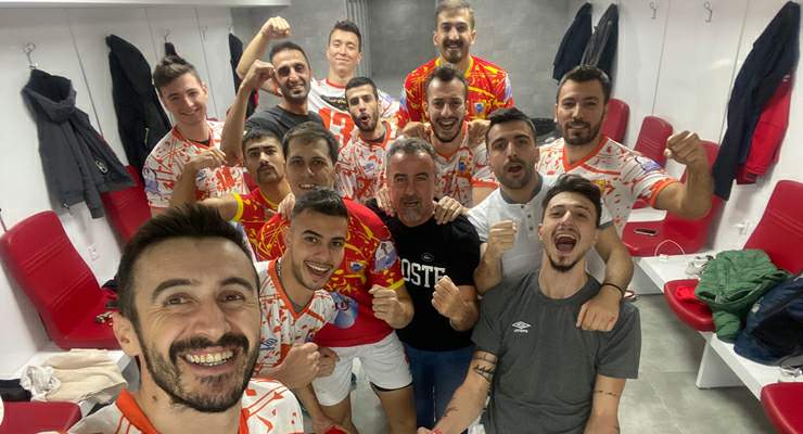 Voleybolda Niksar Belediyespor, Ziraat Bankası II deplasmanda 1-3 devirdi