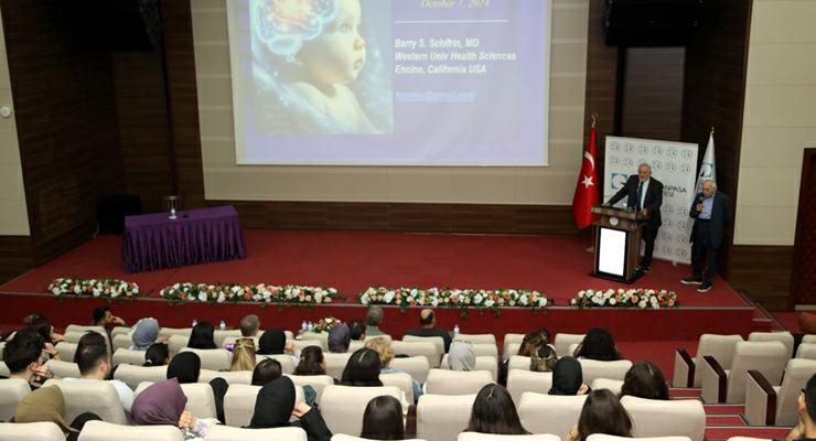 TOGÜ’de “Yenidoğanda Nörolojik Hasarların Önlenmesi” konferansı gerçekleştirildi