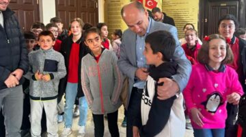 Reşadiye Belediyesi’nden çocuklar için tiyatro etkinliği
