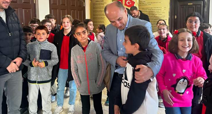 Reşadiye Belediyesi’nden çocuklar için tiyatro etkinliği