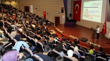 Tokat Gaziosmanpaşa Üniversitesi’nden “Meme Kanseri ve Korunma Paneli”
