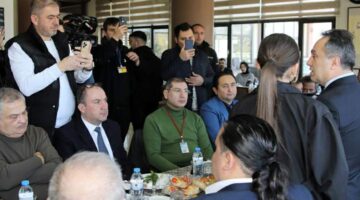 Rektör Yılmaz, “Çalışan Gazeteciler Günü” dolayısıyla gazetecilerle bir araya geldi