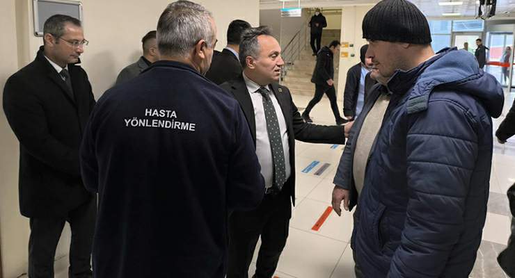 Rektör Fatih Yılmaz, Tedavi gören hastalara moral verdi