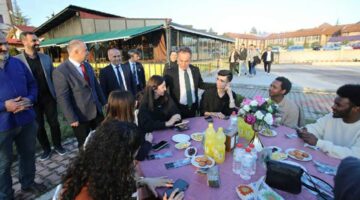 Rektör Prof. Dr. Fatih Yılmaz öğrencilerle iftarda buluştu