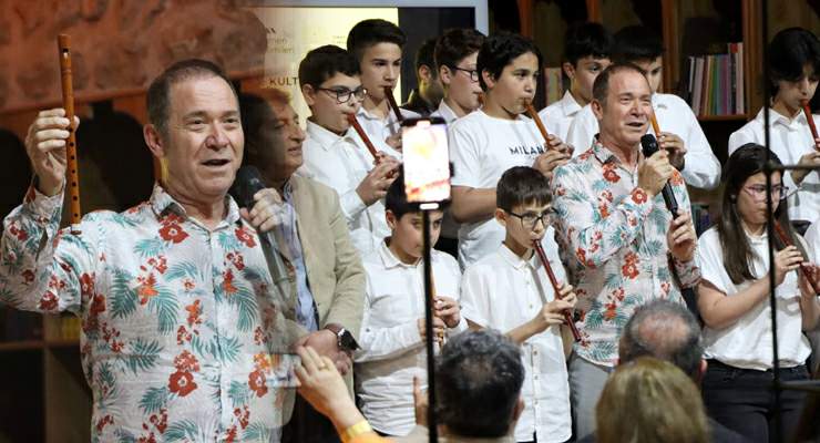 Sümer Ezgü, Tokat’ta ‘Dilli Kavalın Öyküsü’nü anlattı