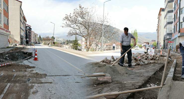 Tokat’ta trafiğin kilitlendiği bölgeye el atıldı