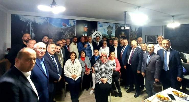 Zafer Sırakaya, Tokat Evi’ni ziyaret etti