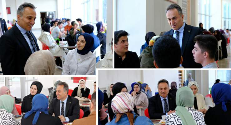 Rektör, “Kantin Sohbetleri” kapsamında öğrencilerle buluştu