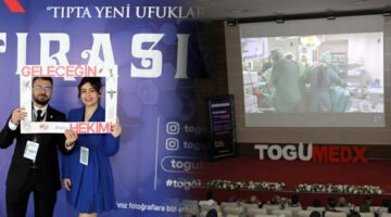 Ulusal Tıp Öğrenci Kongresi’nde canlı ameliyat heyecanı