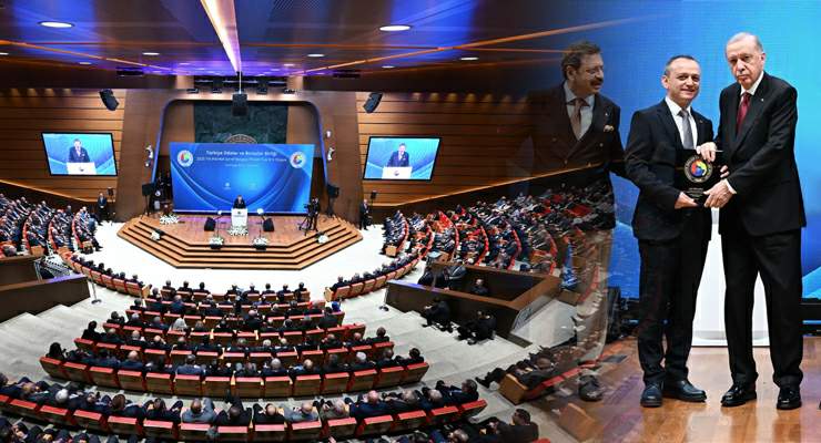 Cumhurbaşkanı Erdoğan Tokatlı o isme ödülünü bizzat takdim etti