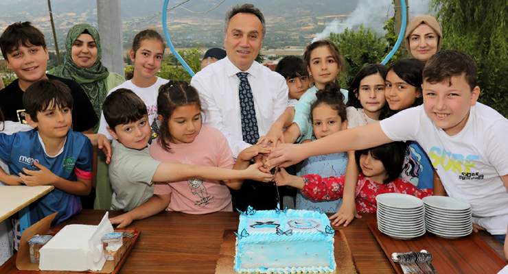 Rektör Yılmaz’dan, “Yaz Kampı” öğrencilerine ziyaret
