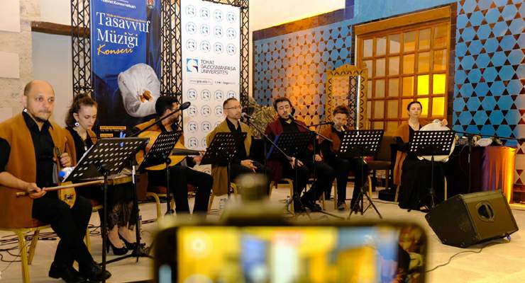 Gökmedrese’de manevi ezgiler yankılandı