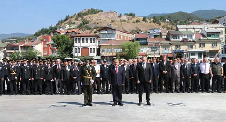 Niksar’da 30 Ağustos Zafer Bayramı’nın 103. Yıldönümü coşkuyla kutlandı