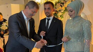 Güryıldız Belediye Başkanı Habib Han’ın oğlu nişanlandı, Yüzükleri vekil Mustafa Arslan taktı