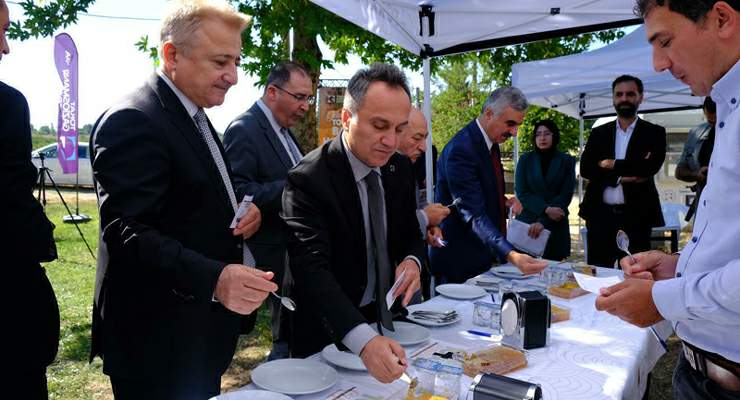 Bilim ve emek buluştu, TOGÜ’de bal hasadı, Geleceğe umut oldu