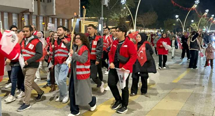 Tokat’ta, Cumhuriyet Bayramı “Fener Alayı” yürüyüşü