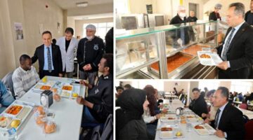 Rektör Yılmaz, Öğrencilerle yemekte buluştu