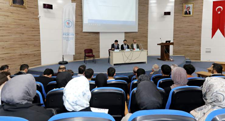Togü’den “Filistin Mücadelesi ve Hukuk” konferansı