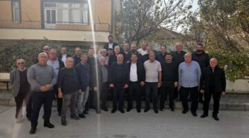Feramuz Şahin’in Babası Ali Şahina Dede’nin vefatının yıl dönümünde lokma dağıtıldı