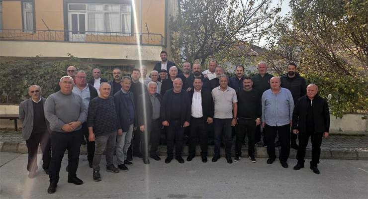 Feramuz Şahin’in Babası Ali Şahina Dede’nin vefatının yıl dönümünde lokma dağıtıldı