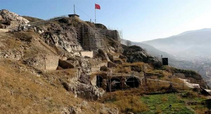 Tokat Kalesi, Bizans, Danişmend, Selçuklu ve Osmanlı’yı gördü