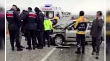 Tokat’ta iki otomobil kafa kafaya çarpıştı: 1’i ağır 7 yaralı